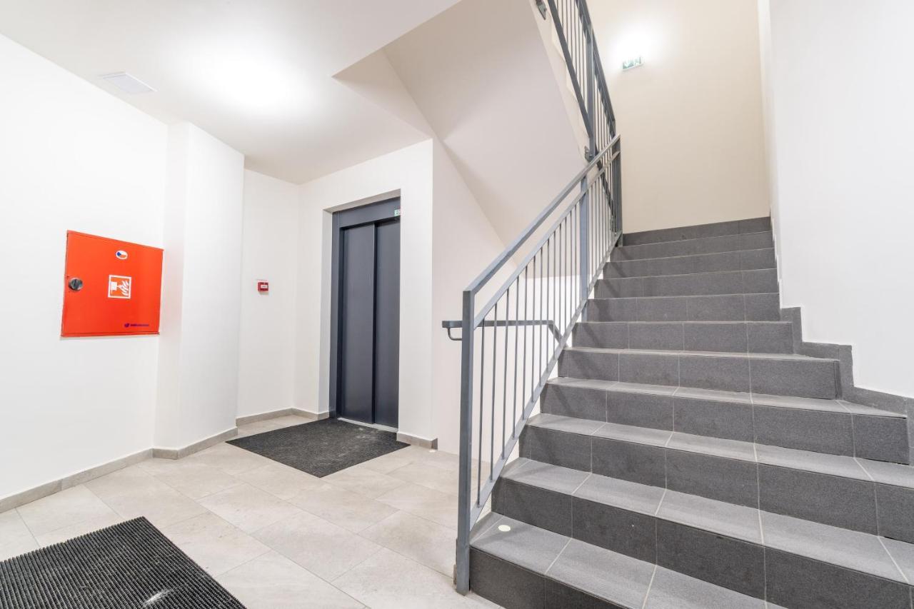 Brand New Studio Apartment # 42 In Brand New Building With Free Parking In The Center Prague Luaran gambar