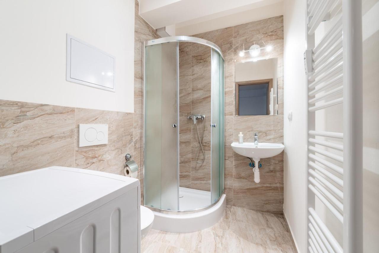 Brand New Studio Apartment # 42 In Brand New Building With Free Parking In The Center Prague Luaran gambar